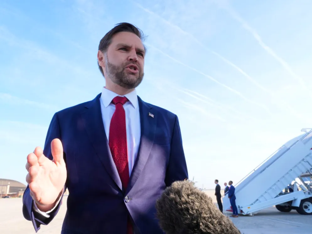 US-Vizepräsident J.D. Vance kurz vor dem Abflug nach Pakistan.