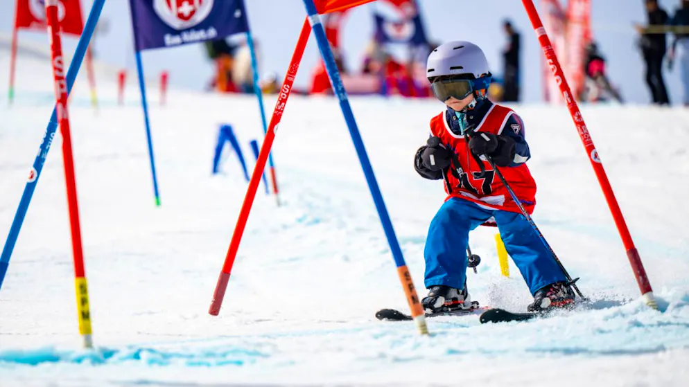 A Villars, un championnat du monde de ski pour les tout-petits – Gallery. L'Ecole suisse de ski, les remontées mécaniques et les hôteliers de la station se sont associés pour cette première édition.
