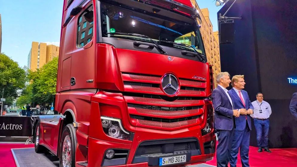 The weakening market in the USA and fewer buses sold have led to a further 9 percent drop in sales at Daimler Truck in the first quarter. (archive picture)