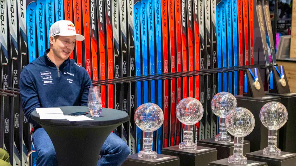 Marco Odermatt looks back on the 2025/26 season at a press conference held by his outfitter Stöckli