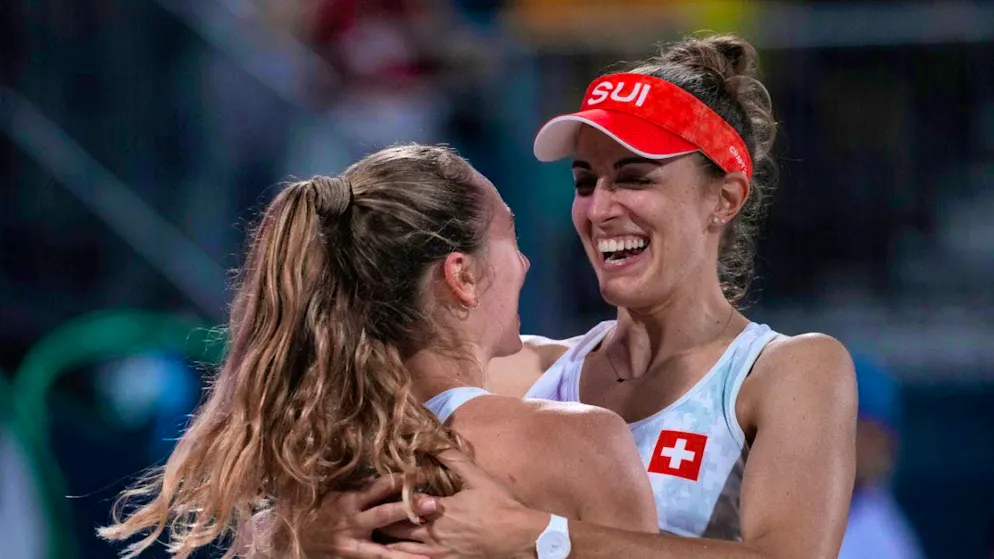 Teaming up again successfully: Olympic bronze medalists Tanja Hüberli (right) and Nina Brunner