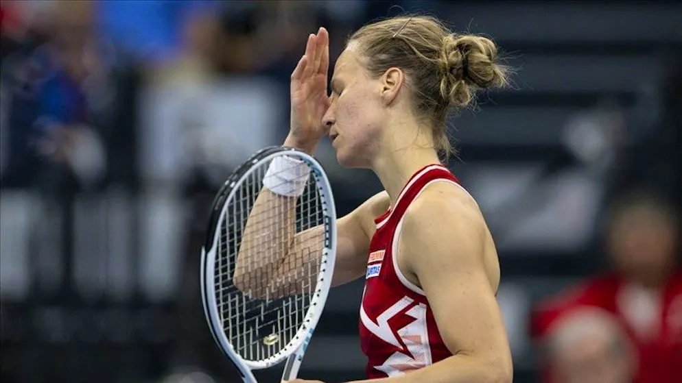 Tennis. Golubic si arrende a Bouzkova e la Svizzera va ko contro la Cechia
