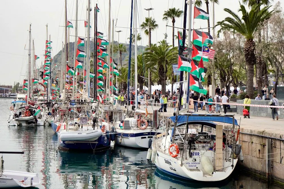 Une vingtaine de bateaux ont déjà pris la mer la semaine dernière depuis le port de Marseille, dans le sud de la France.