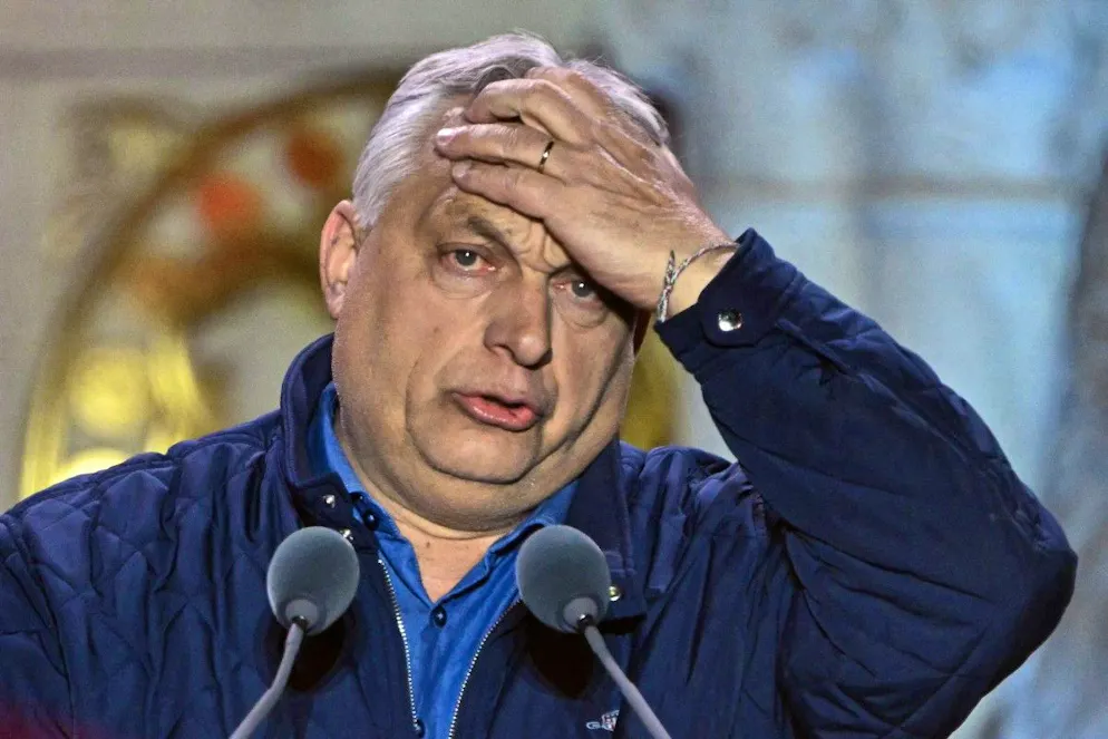 Les sondages des instituts indépendants prédisent une très large victoire du parti Tisza du conservateur pro-européen Peter Magyar, qui a réussi en deux ans à construire un mouvement d'opposition capable de faire de l'ombre au Premier ministre nationaliste hongrois (archives).