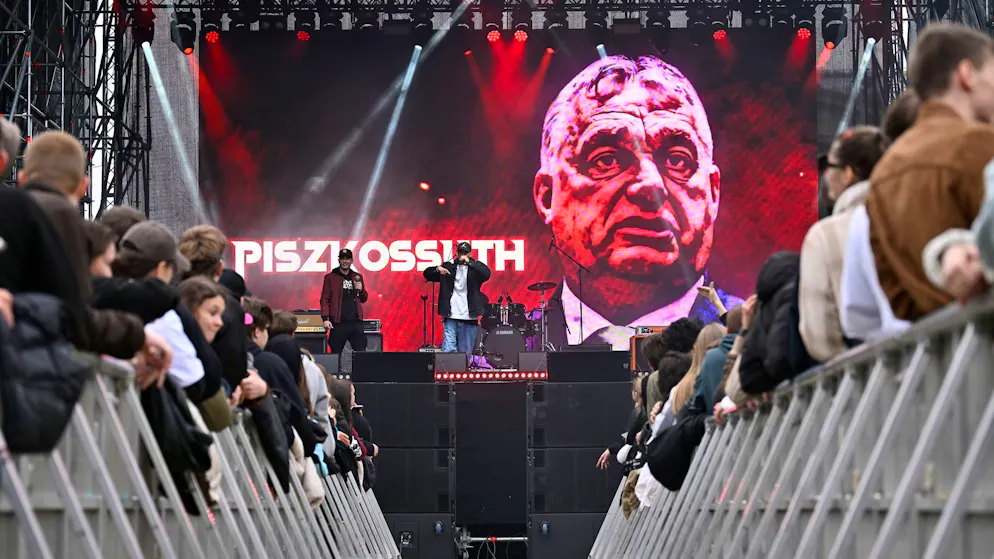 Historic decision. Will Hungary vote out long-term ruler Orban today?