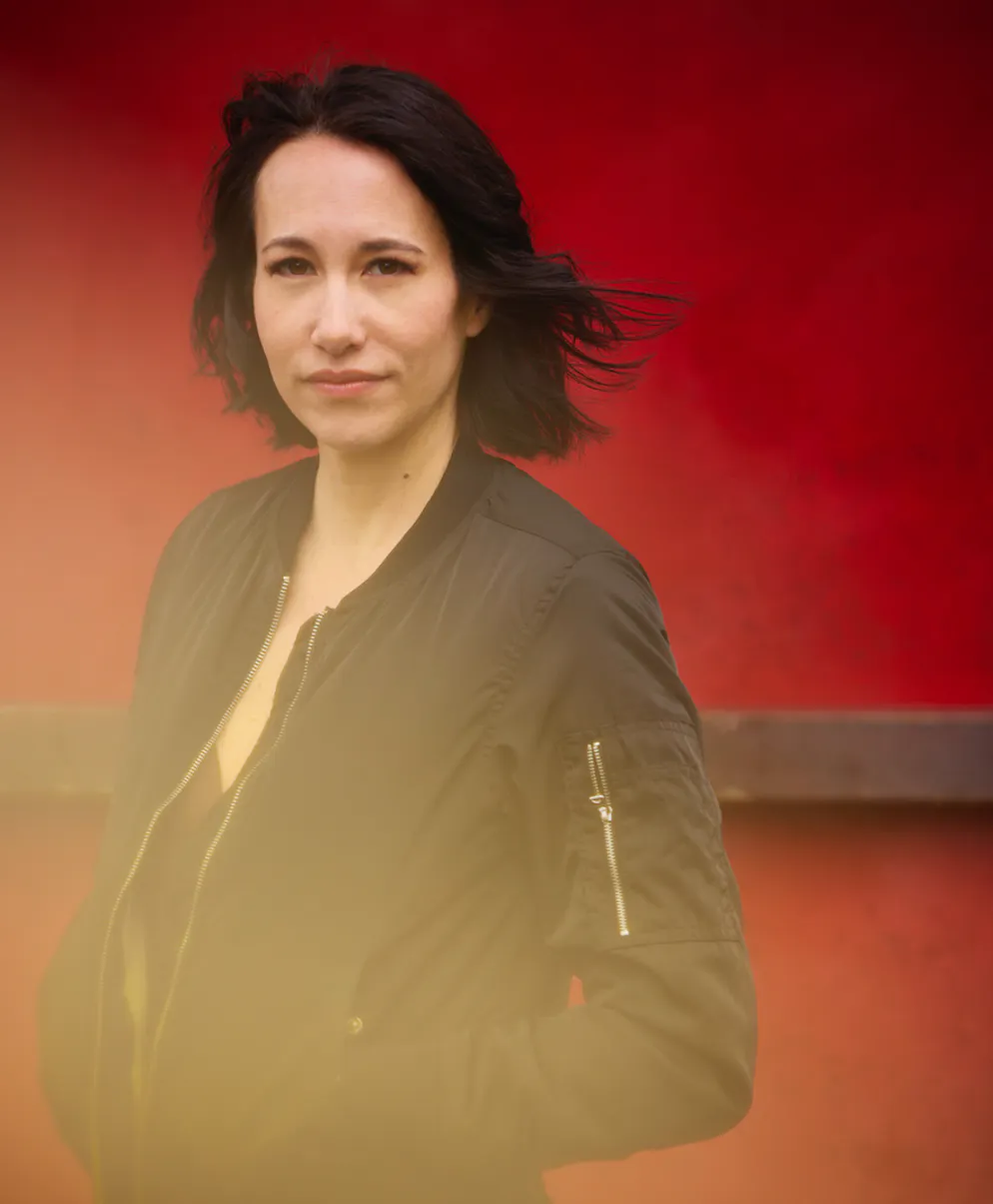 «Als Regisseurin beherrscht man nie alles perfekt – aber genau das macht den Job für mich lebendig, spannend und immer wieder herausfordernd»: Natascha Beller.