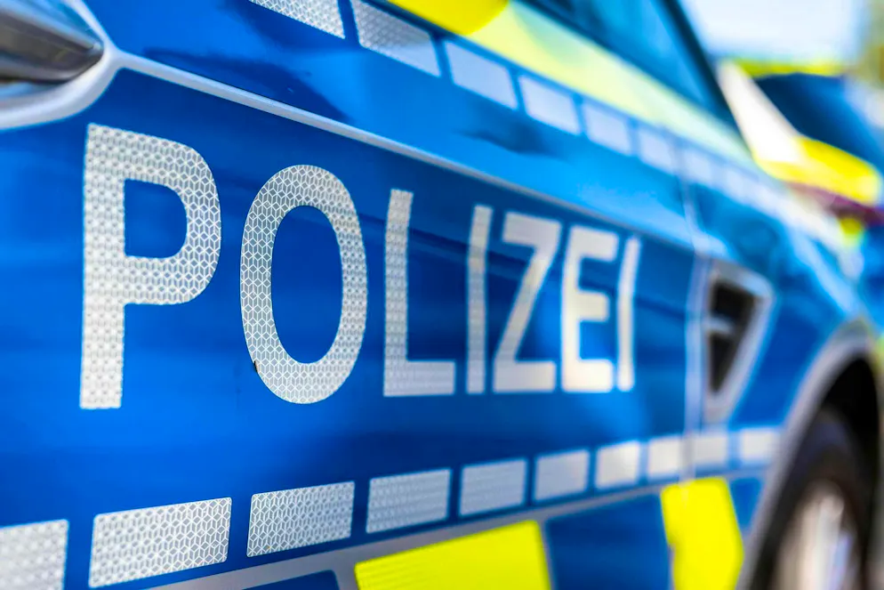 The body of a 28-year-old woman was found in a freezer. (symbolic image)