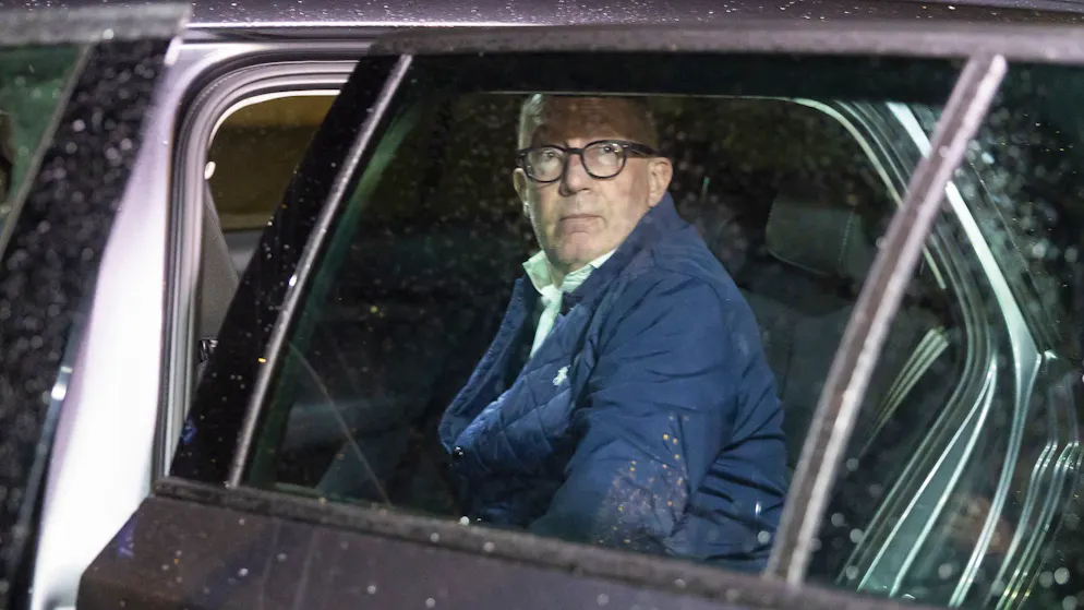 «Il a fait du slalom». Nicolas Féraud s'explique pendant 11 heures, mais ne convainc pas