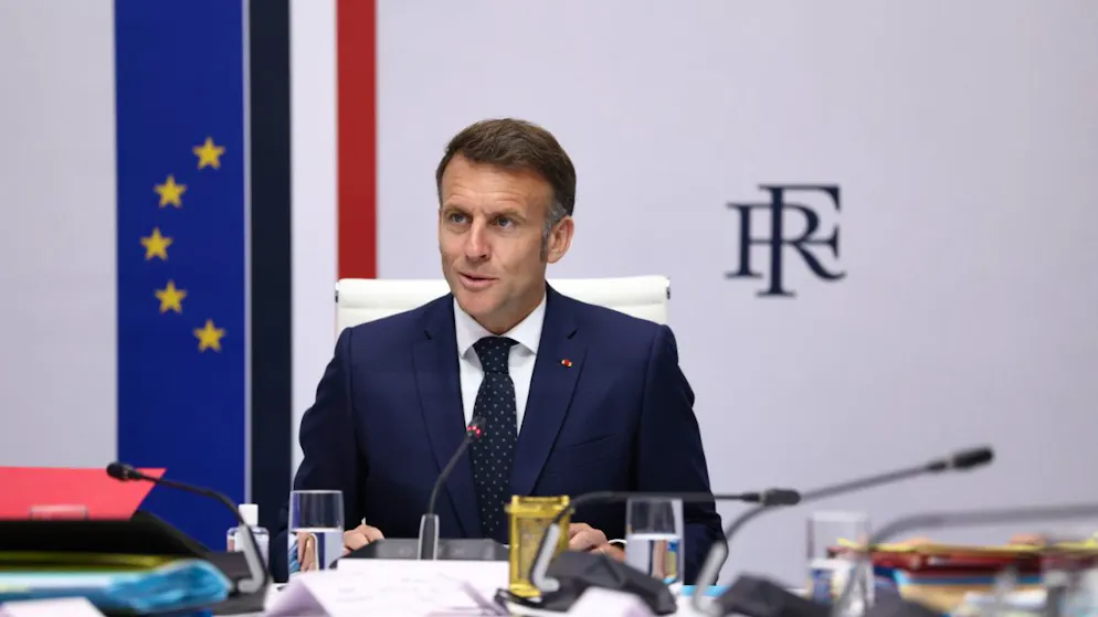 Emmanuel Macron ospiterà venerdì a Parigi i Paesi non belligeranti volontari.
