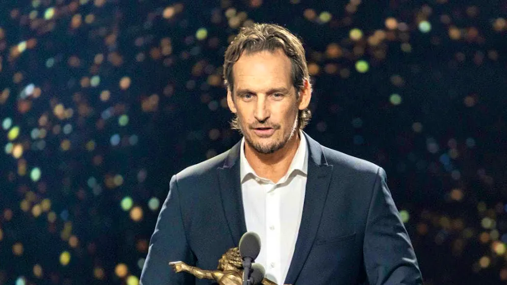 Non è l'unico!. Da Embolo a Djokovic, ecco gli sportivi che, come Patrick Fischer, hanno imbrogliato sul certificato Covid