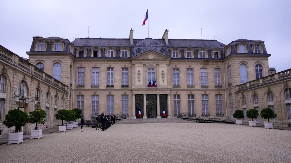 ARCHIV – Blick auf den Élysée-Palast in Paris. Foto: Michel Euler/AP/dpa