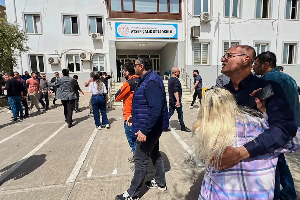 «Massaker»: Achtklässler schiesst an türkischer Schule – Gallery. Erneut fielen Schüsse an einer Schule in der Türkei.