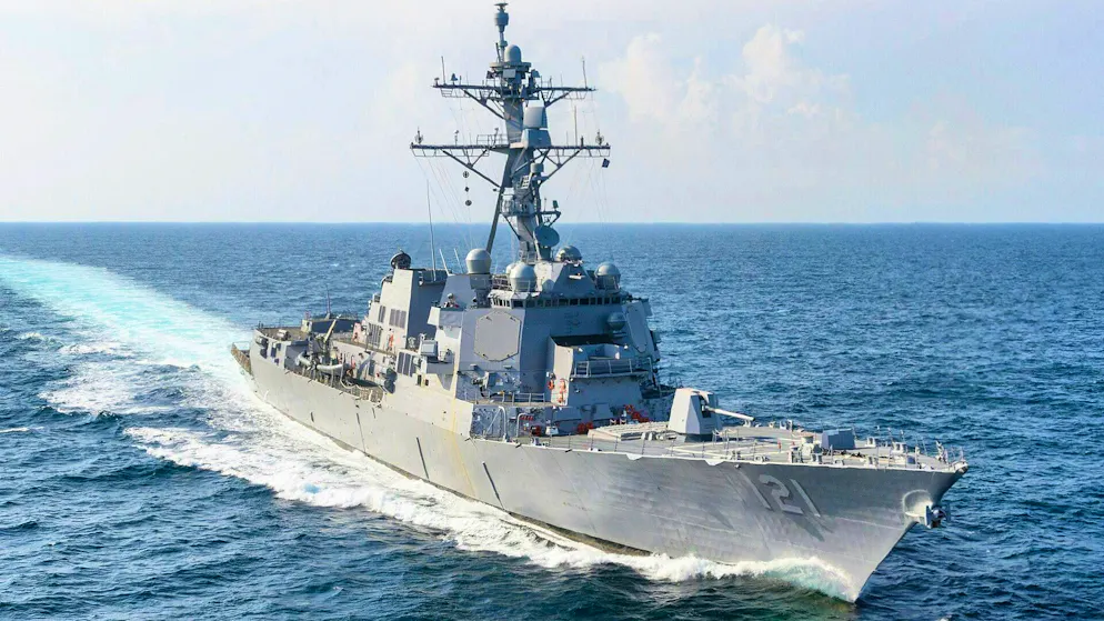 La USS Frank E. Petersen Jr. nel Golfo del Messico nell'agosto 2021.