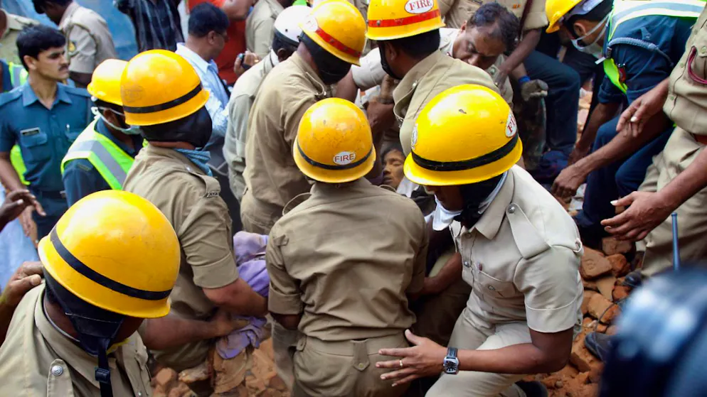 Disastri, Incidenti. India: salgono a 19 i morti nell'esplosione in una centrale elettrica