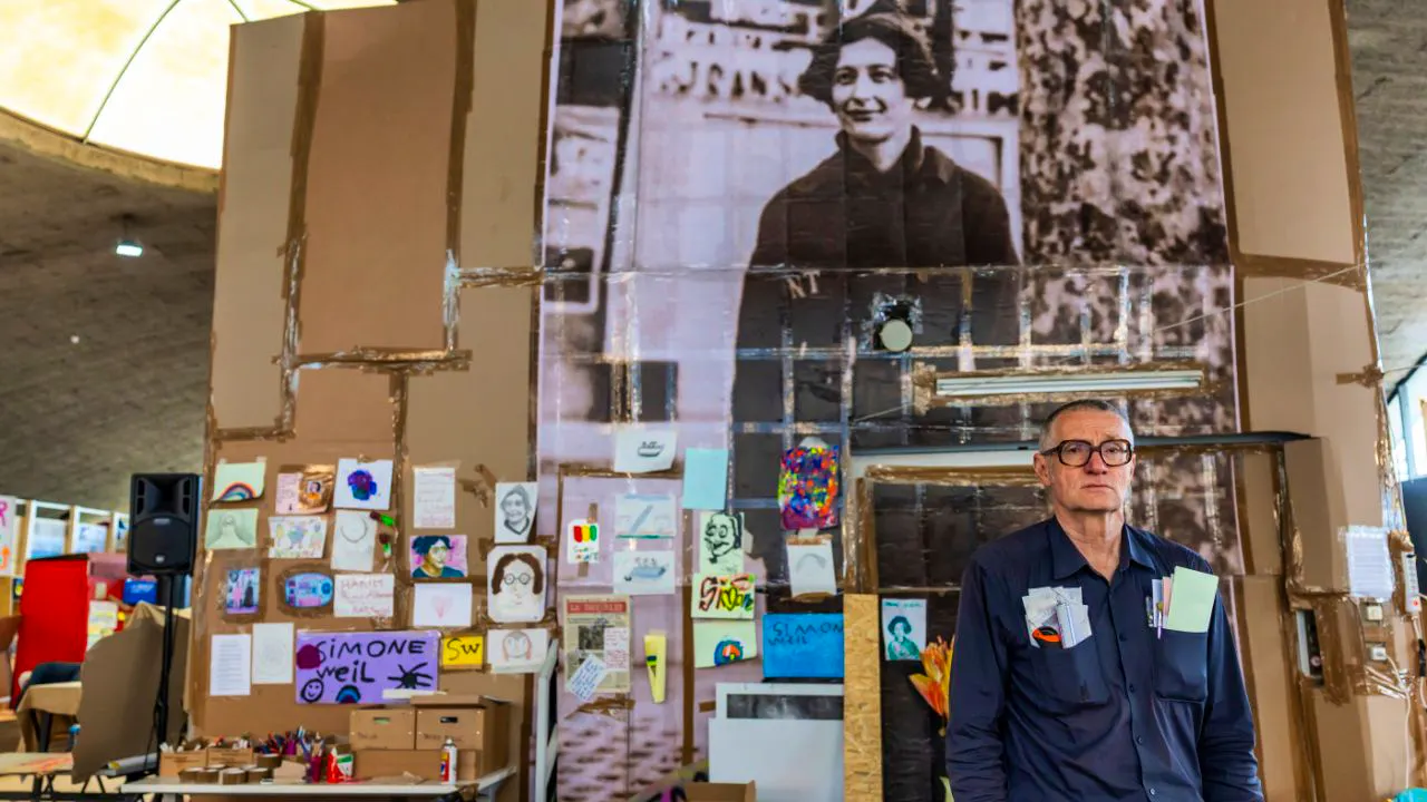 Kunst. Lebendiges und endliches Denkmal für die Philosophin Simone Weil