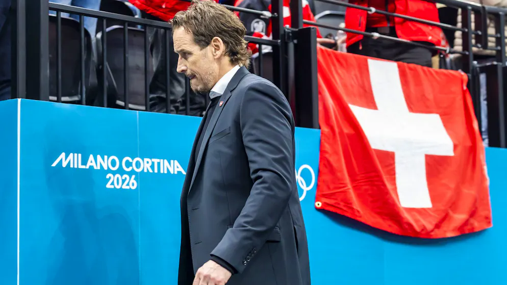 Patrick Fischer muss noch vor der Heim-WM sein Amt als Nationaltrainer abgeben.