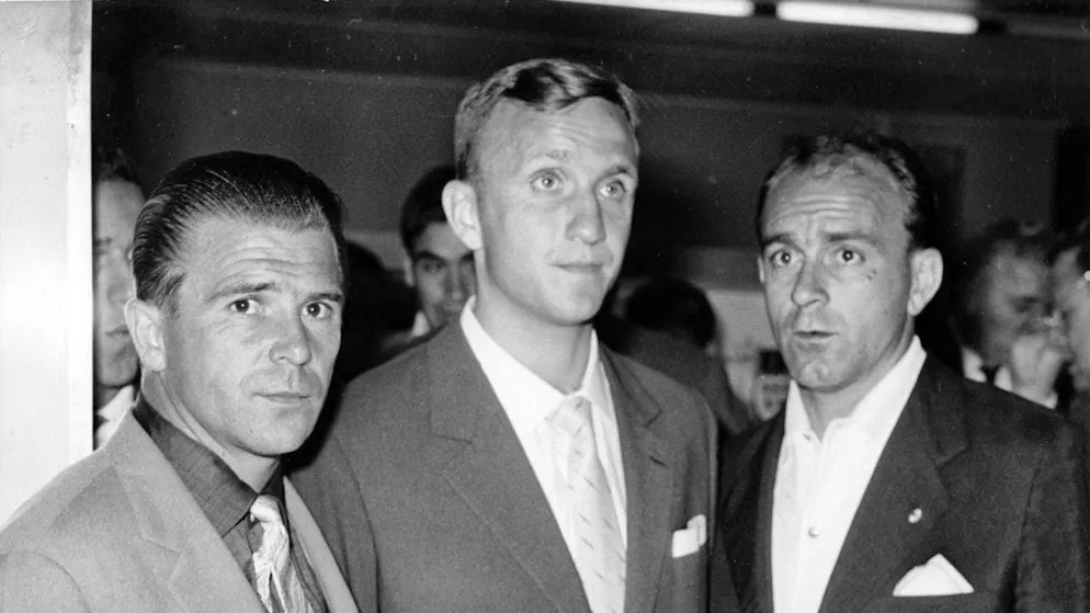 José Santamaria (center) played for Real Madrid in the 1950s and 1960s alongside top stars such as Ferenc Puskas (left) and Alfredo Di Stefano