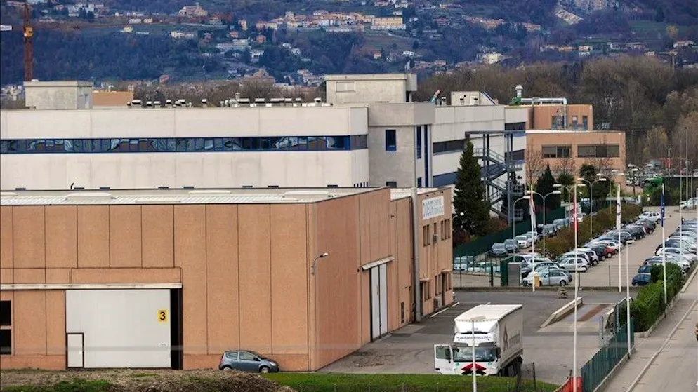 Ticino. Allarme ammoniaca alla Rapelli di Stabio: 100 evacuati e una persona resta in ospedale