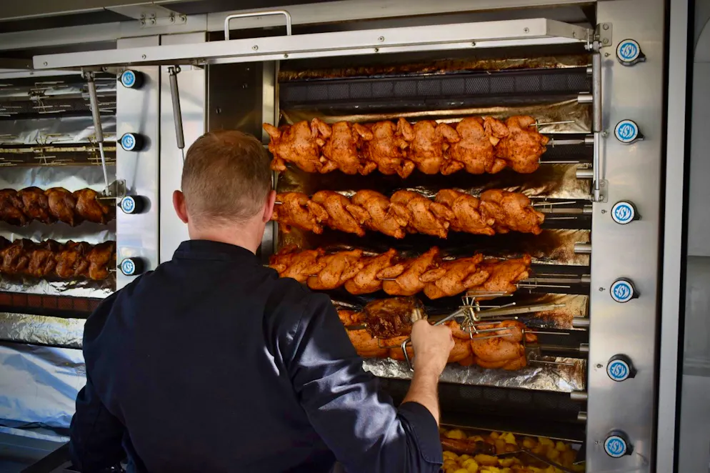 Die Grill-Produkte müssen ständig kontrolliert werden.
