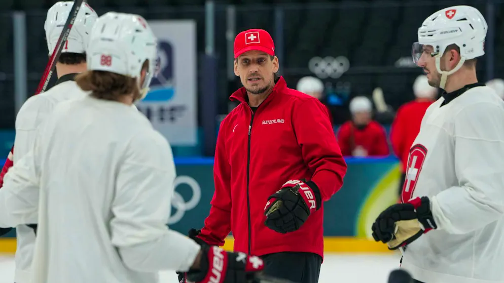 Patrick Fischer ha rifiutato l'offerta di dimissioni dalla Federazione svizzera di hockey su ghiaccio mercoledì.
