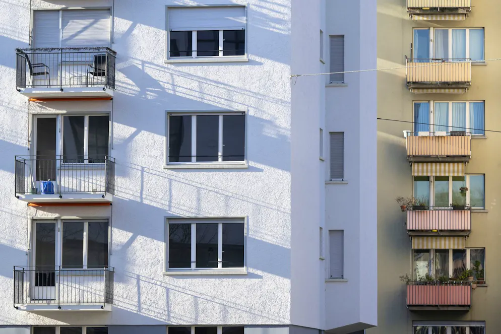 Mehrfamilienhäuser in Zürich: Bei Booking bringen sie den Eigentümern ein Vielfaches der ursprünglichen Mietpreise. 