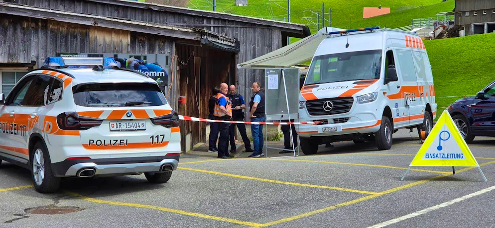 La polizia cantonale dell'Appenzello Esterno si è recata a Urnäsch giovedì.