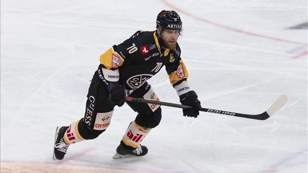 Hockey. Linus Omark, che quest'anno ha giocato anche per il Lugano, annuncia il ritiro