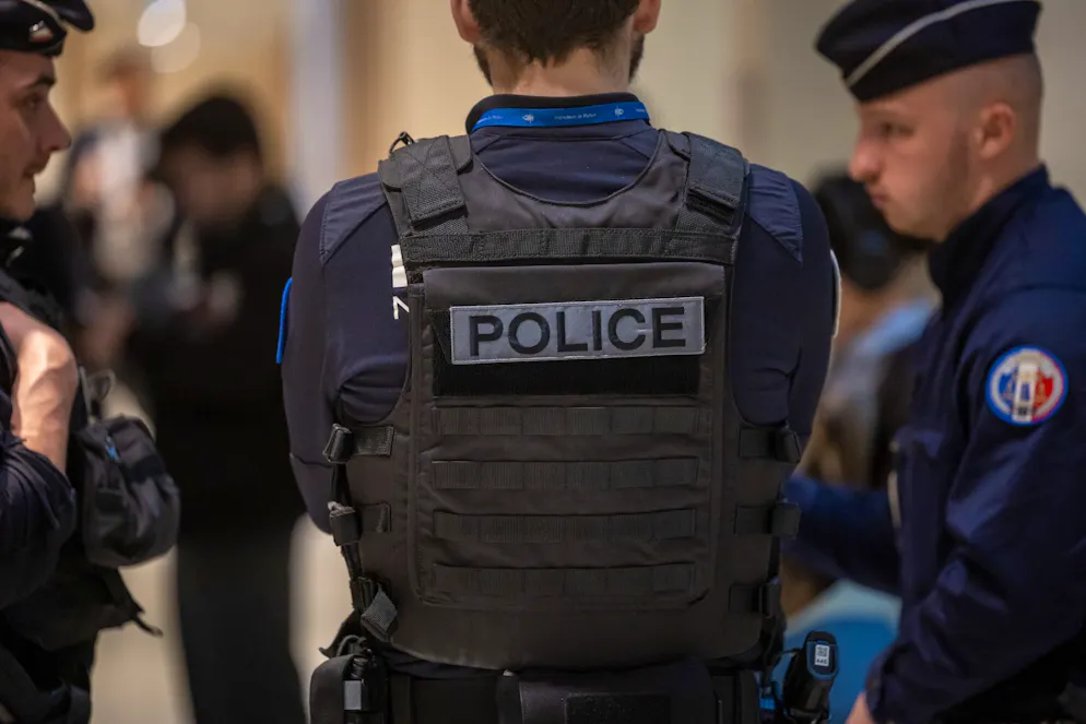 Il bambino è stato ritrovato in condizioni disperate dopo l'allarme di un residente (immagine illustrativa).