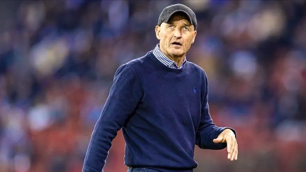 Super League. Il Losanna licenzia Peter Zeidler