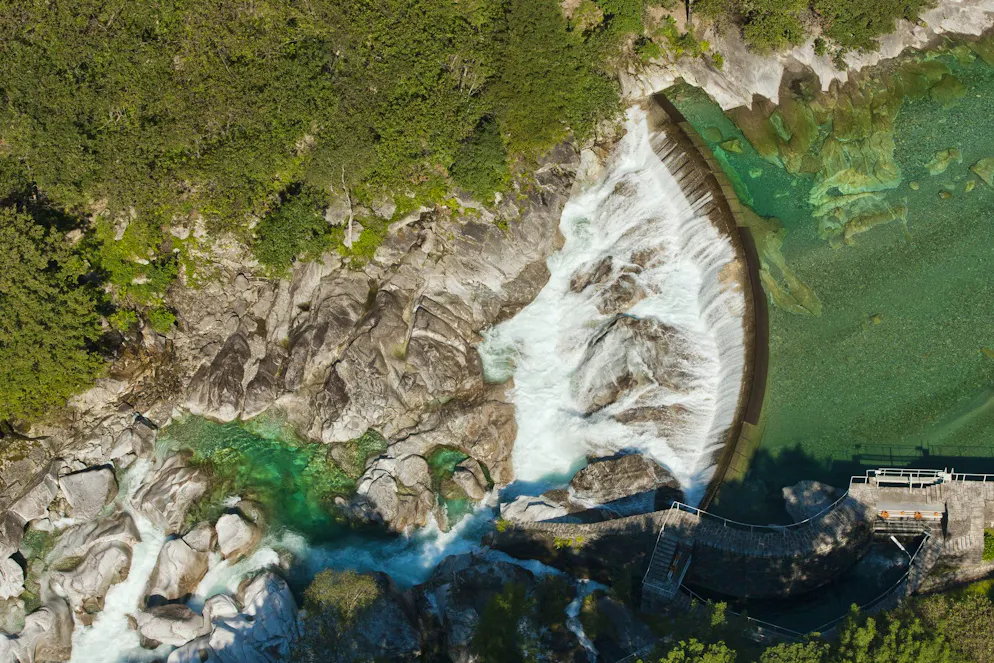 La rivière Verzasca, près de Corippo, au Tessin. 