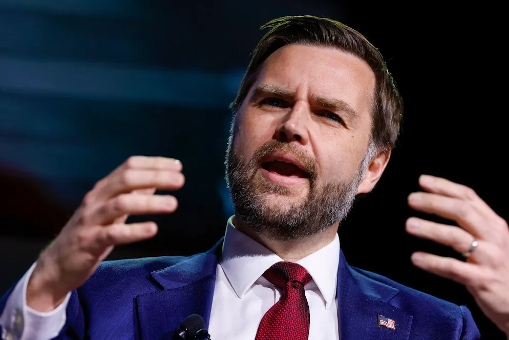 JD Vance s'exprime au Turning Point USA le 14 avril . (Chip Somodevilla/Pool via AP)