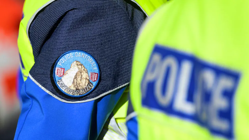 Une personne est décédée dans un accident de la circulation à Saxon, a communiqué la Police cantonale valaisanne vendredi (photo d'illustration).