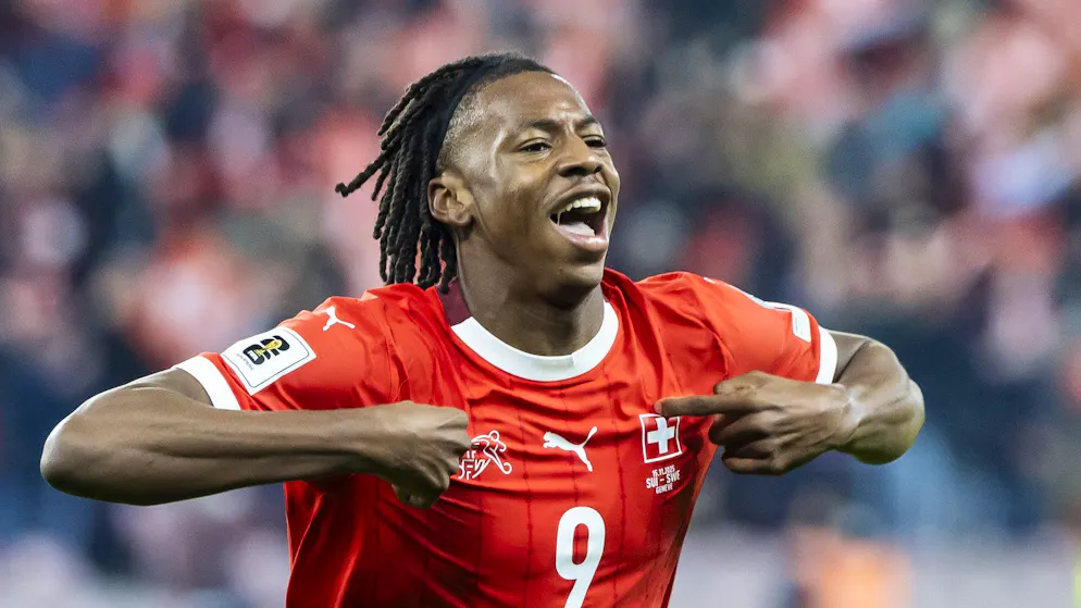 Wo spielt er an der WM?. Nati-Trainer Yakin wundert sich über Manzambis Position bei Freiburg