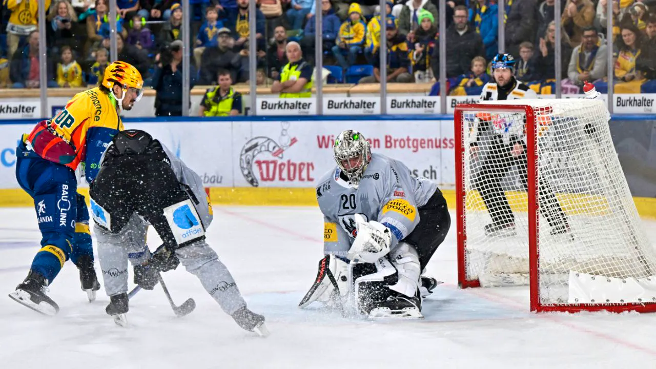 National League. The record champions against the title-less