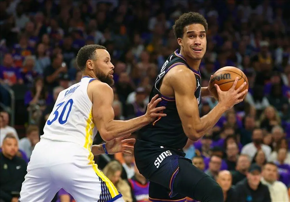Delude Curry
