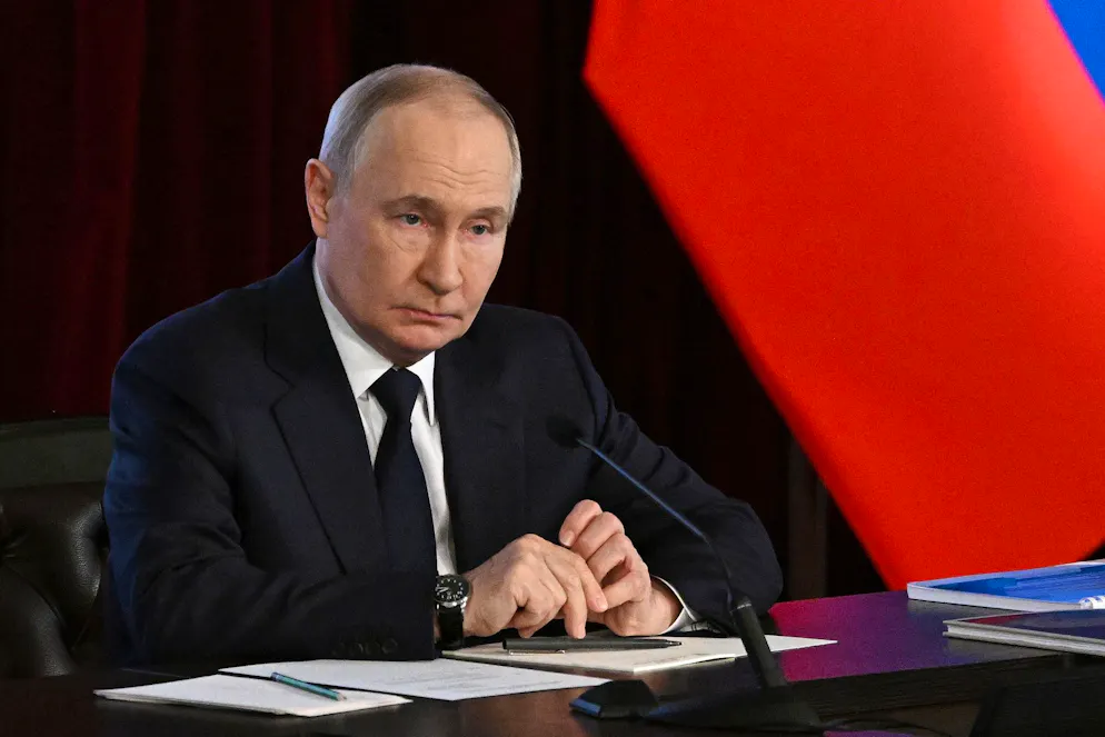Putins Internetsperren spalten russische Gesellschaft. Seit Wochen sinken die Zustimmungswerte für Kremlchef Wladimir Putin. (Archivbild)
