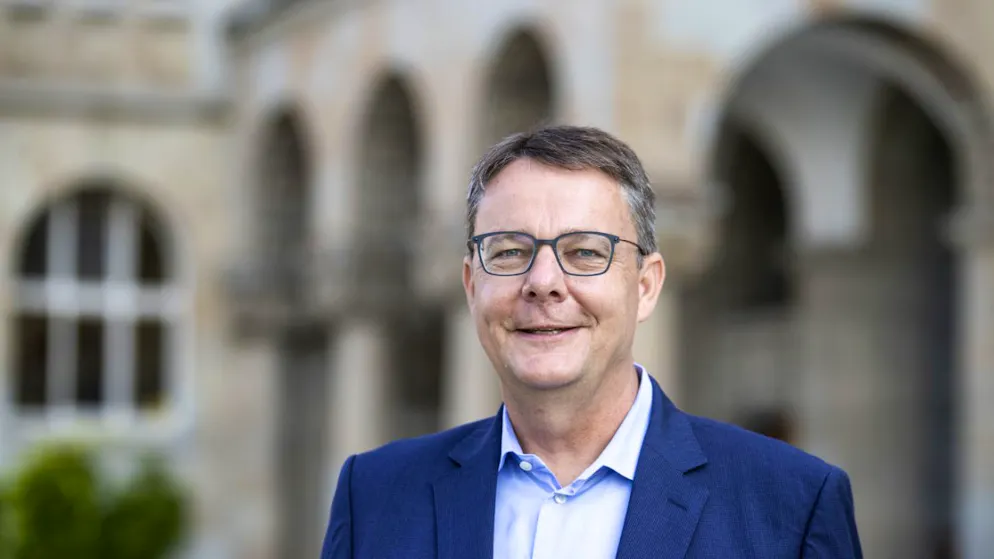 Michael Schaepman, Rektor der Universität Zürich, hat sich im Interview mit der «NZZ» gegen eine Erhöhung der Semesterbeiträge ausgesprochen. (Archivbild)