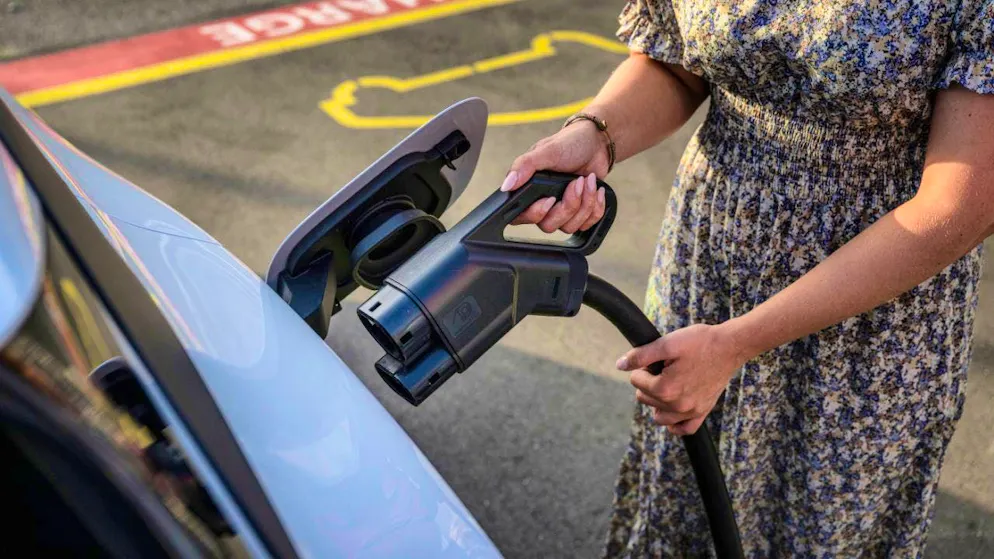 The proportion of e-cars in Switzerland is 5.5 percent. It is more than twice as high in the canton of Zug. (symbolic image)