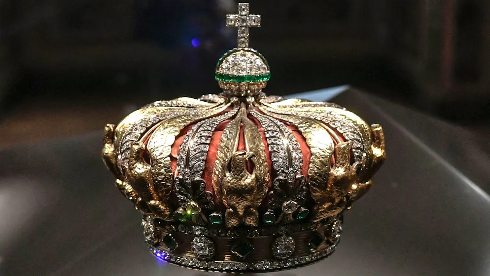 «Verfluchter Schmuck». Sechs Monate nach dem Raub: Wo sind die Louvre-Juwelen?