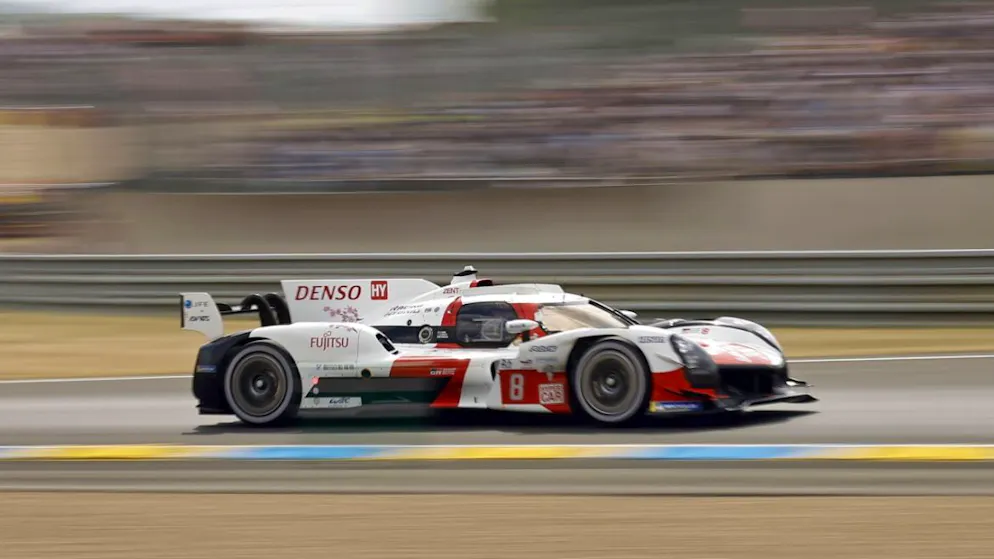 6-hour race in Imola. Buemi starts the World Endurance Championship with victory