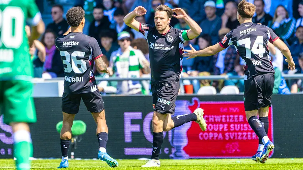 Lukas Görtler (center) put St.Gallen on course early with his opening goal.
