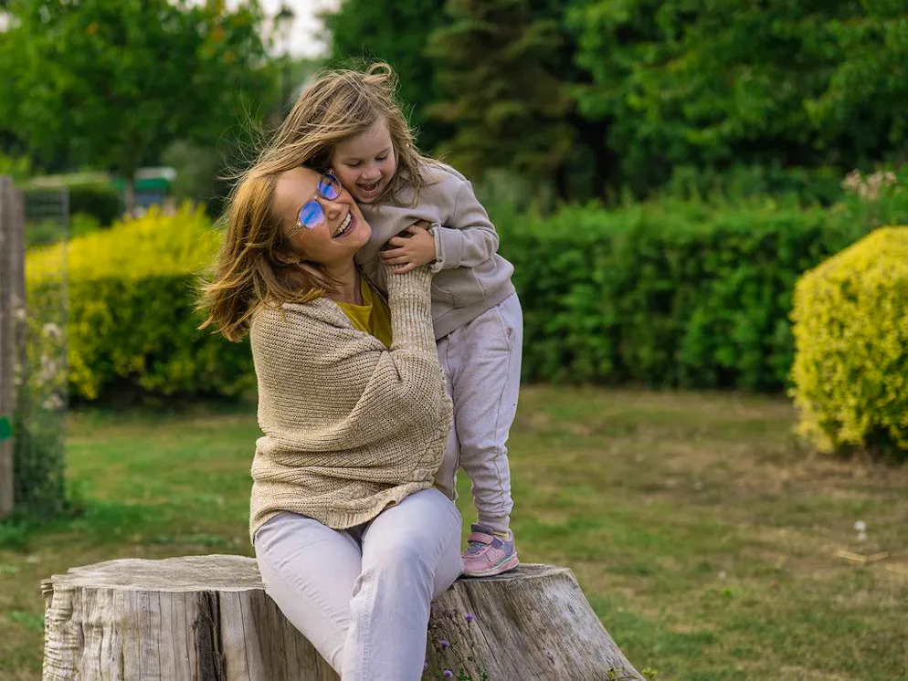 La sensazione, da bambini, di essere trattati diversamente rispetto a un fratello o una sorella potrebbe non essere solo un'impressione.