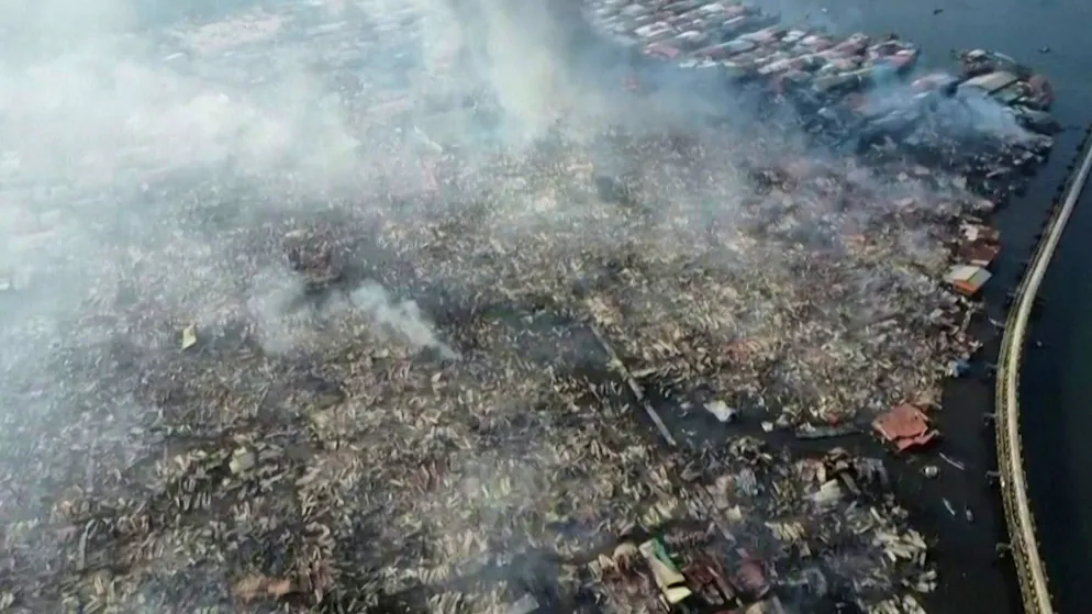 9000 homeless people. Video shows the extent of the major fire in Malaysia