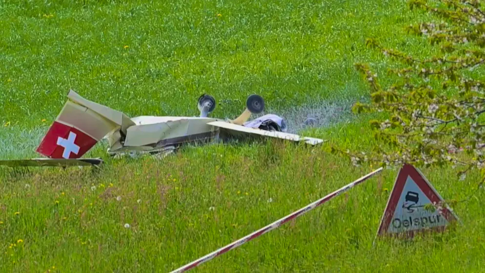 An airplane has crashed in Ochlenberg BE. 