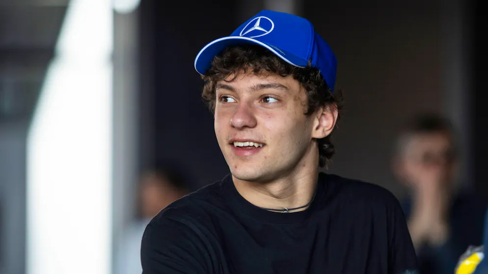 Dentro e fuori dalla pista. Kimi Antonelli vive da solo. Ecco la vita del 19enne tra F1, lavatrici e Valentino Rossi
