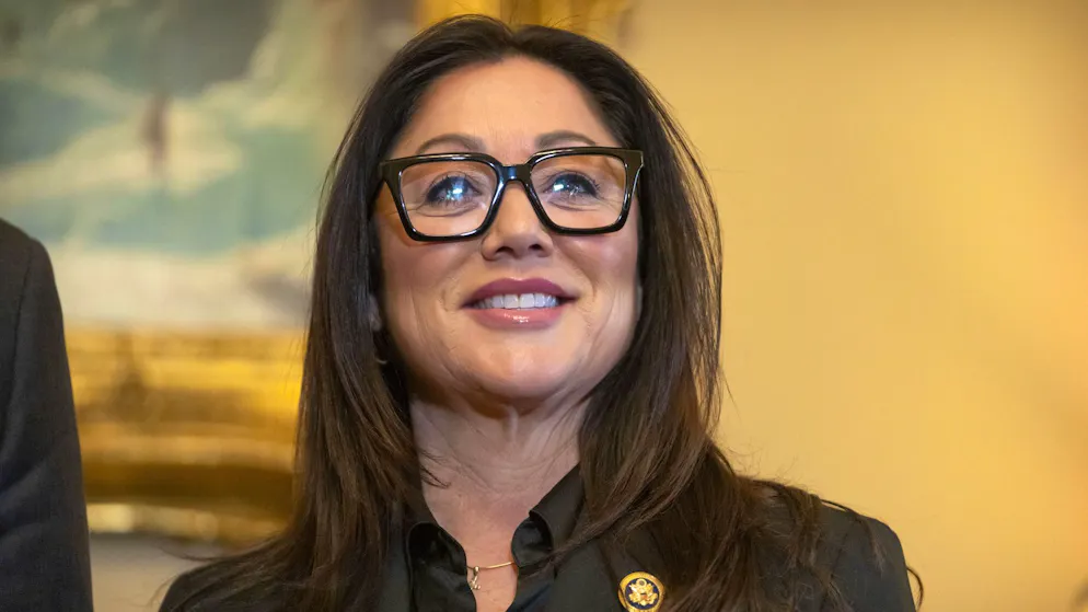 Der Generalinspekteur des US-Arbeitsministeriums prüft laut Medienberichten Material, das zeigt, dass Arbeitsministerin Lori Chavez-DeRemer sowie Mitarbeiter und Familienmitglieder regelmässig persönliche Nachrichten an junge Mitarbeiter richteten. Ihr Ehemann und ihr Vater sollen Textnachrichten mit jungen Mitarbeiterinnen ausgetauscht haben. (Archivbild)