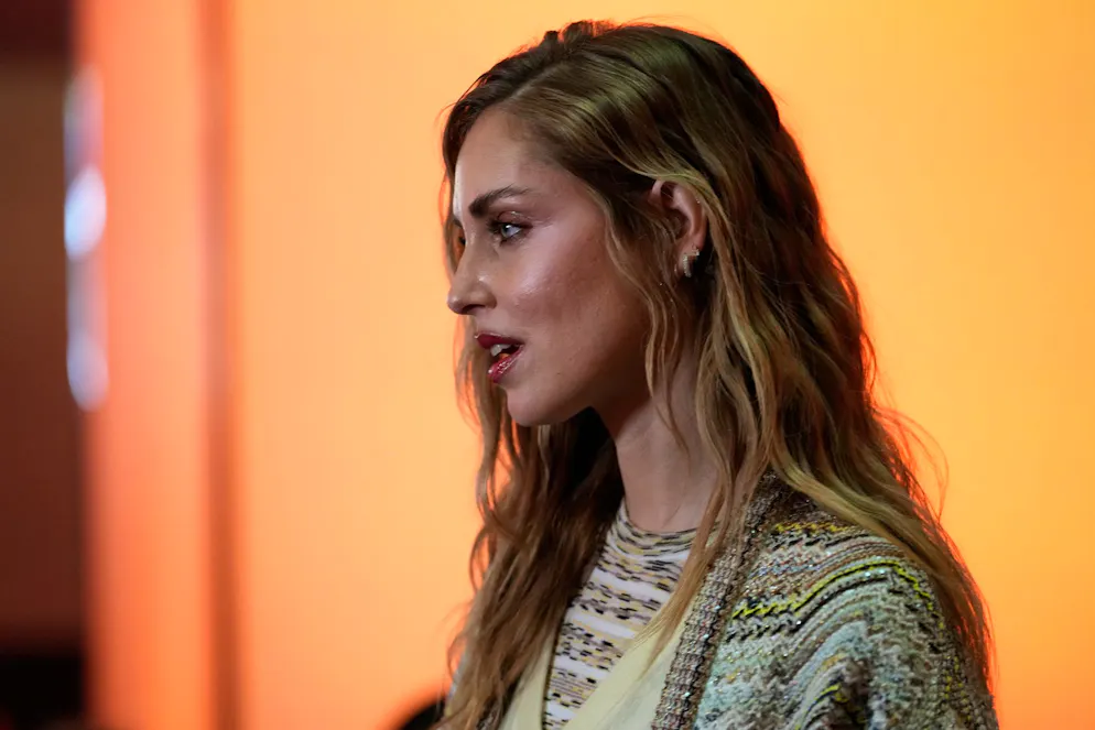 Chiara Ferragni post volo