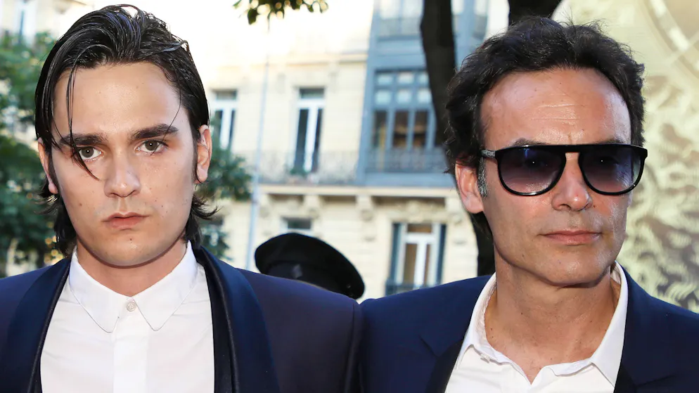 La guerre fait rage entre Alain-Fabien et Anthony Delon.