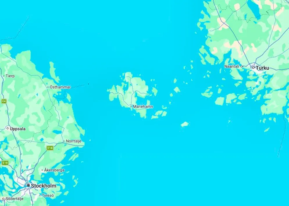 L'archipel entre la Suède et la Finlande se caractérise par des milliers de petites îles rocheuses dans la mer Baltique.