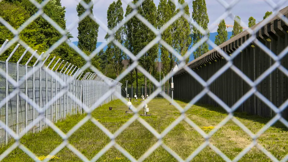 Ecco come mai. La storia di un bernese condannato a 2 anni di carcere, ma rilasciato solo dopo 25